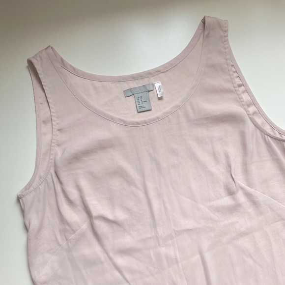 ⭐️SOLD⭐️Pale Pink Tank Top - Picture 1 of 6